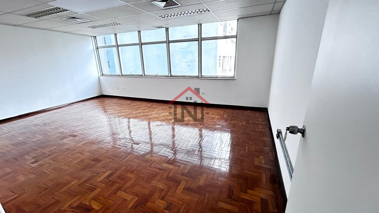 Conjunto Comercial Premium na Consolação: 6 salas, 2 banheiros, 5 vagas de garagem e 328m² de área. Alugue já em São Paulo-SP!
