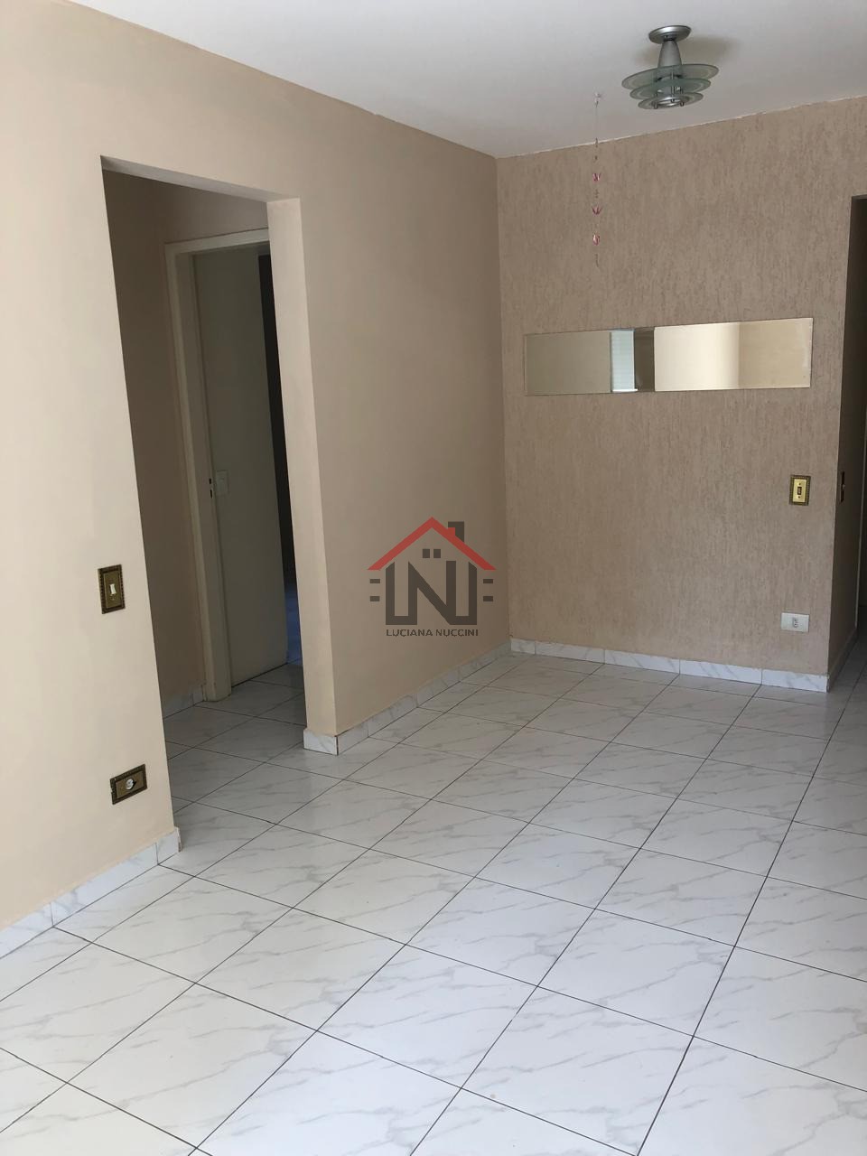 Imperdível apartamento à venda em São Paulo-SP, Vila Guarani (z Sul) - 2 quartos, 2 salas, 1 banheiro, 1 vaga, 54m².