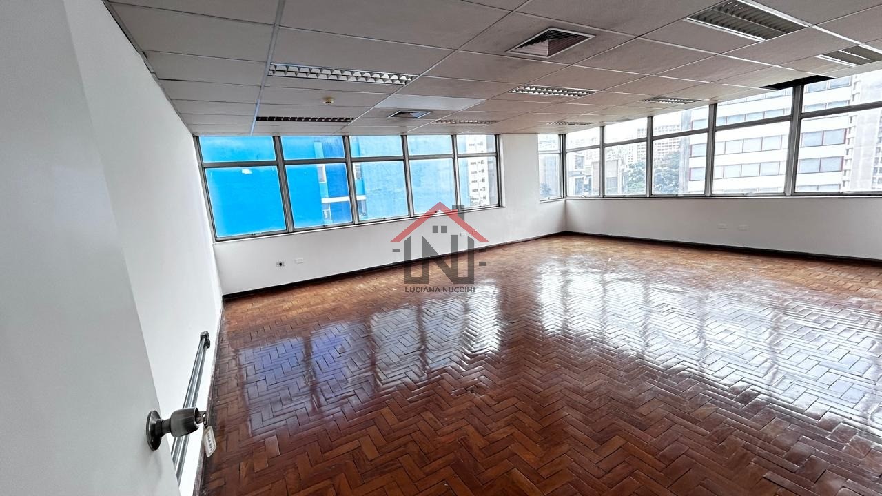 Conjunto Comercial Premium na Consolação: 6 salas, 2 banheiros, 5 vagas de garagem e 328m² de área. Alugue já em São Paulo-SP!