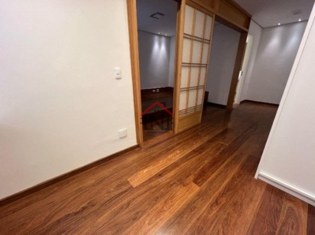 Apartamento de 1 quarto para locação em Moema, São Paulo-SP: 1 banheiro, 1 vaga de garagem, 65,00m² de área
