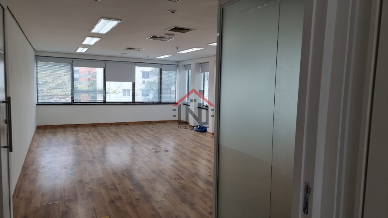Excelente oportunidade de locação de conjunto comercial no Itaim Bibi, São Paulo-SP: 1 sala, 1 banheiro, 3 vagas de garagem, 1,00 m².