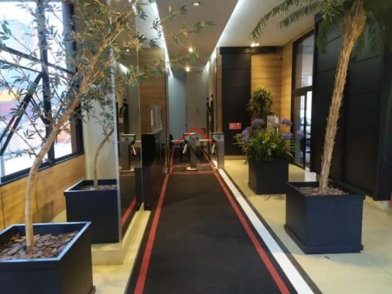 Conjunto Comercial à Venda em Vila Clementino, São Paulo-SP: 1 Sala, 1 Vaga, 85m² de Área