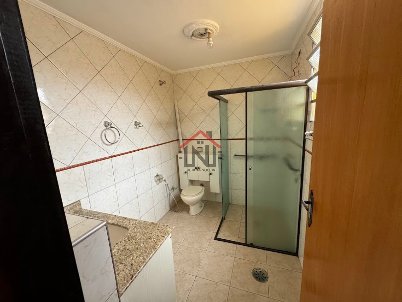 Casa à Venda em São Paulo-SP, Bela Vista: 3 Quartos, 1 Sala, 2 Banheiros, 1 Vaga de Garagem, 131m². Venha conhecer!