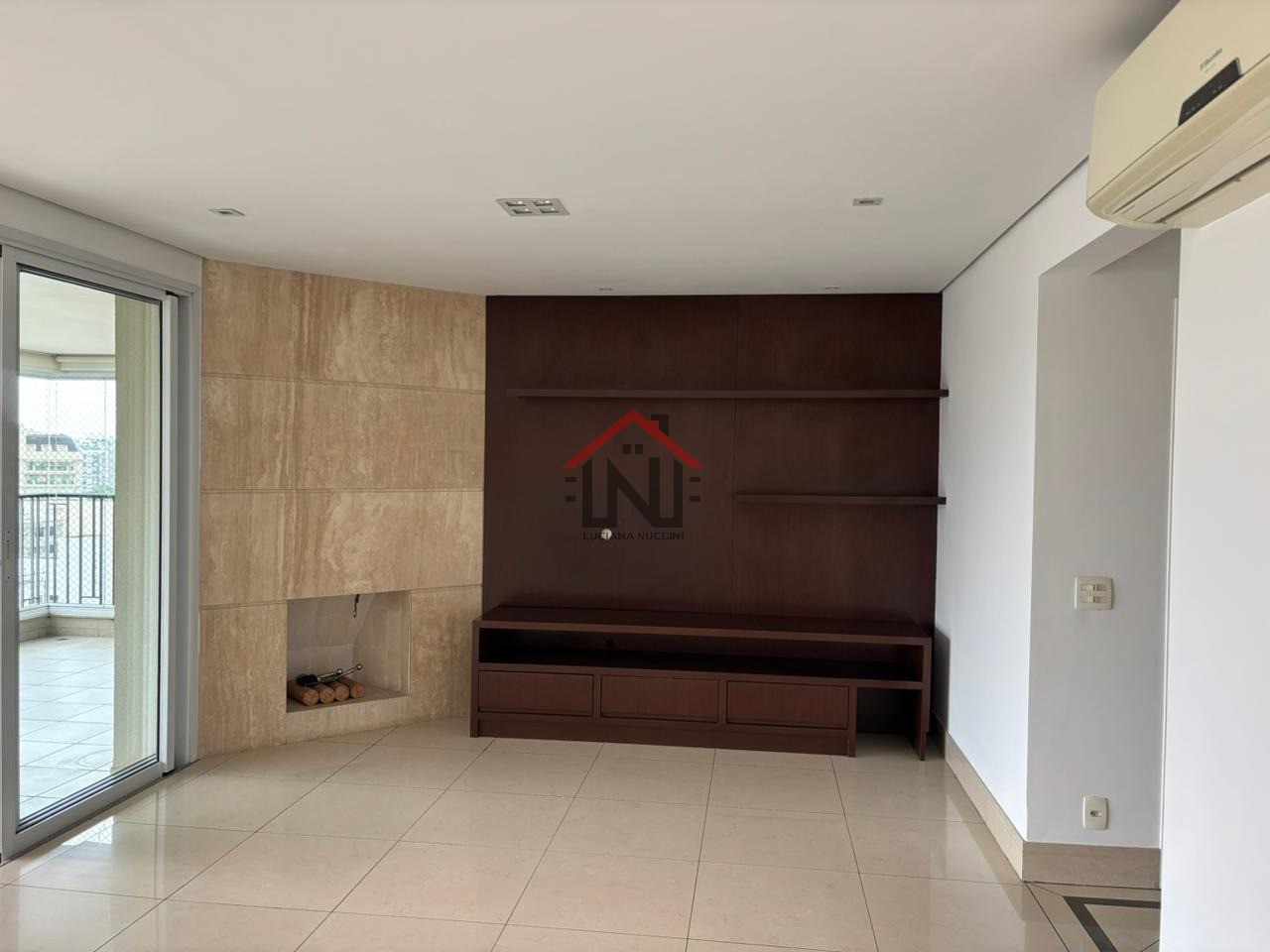Apartamento Industrial de Luxo no Campo Belo - 4 Quartos, 4 Suítes, 6 Banheiros, 4 Vagas, 223m² - Venda ou Locação em SP