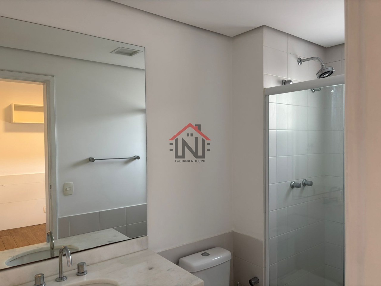 Apartamento Industrial de Luxo no Campo Belo - 4 Quartos, 4 Suítes, 6 Banheiros, 4 Vagas, 223m² - Venda ou Locação em SP
