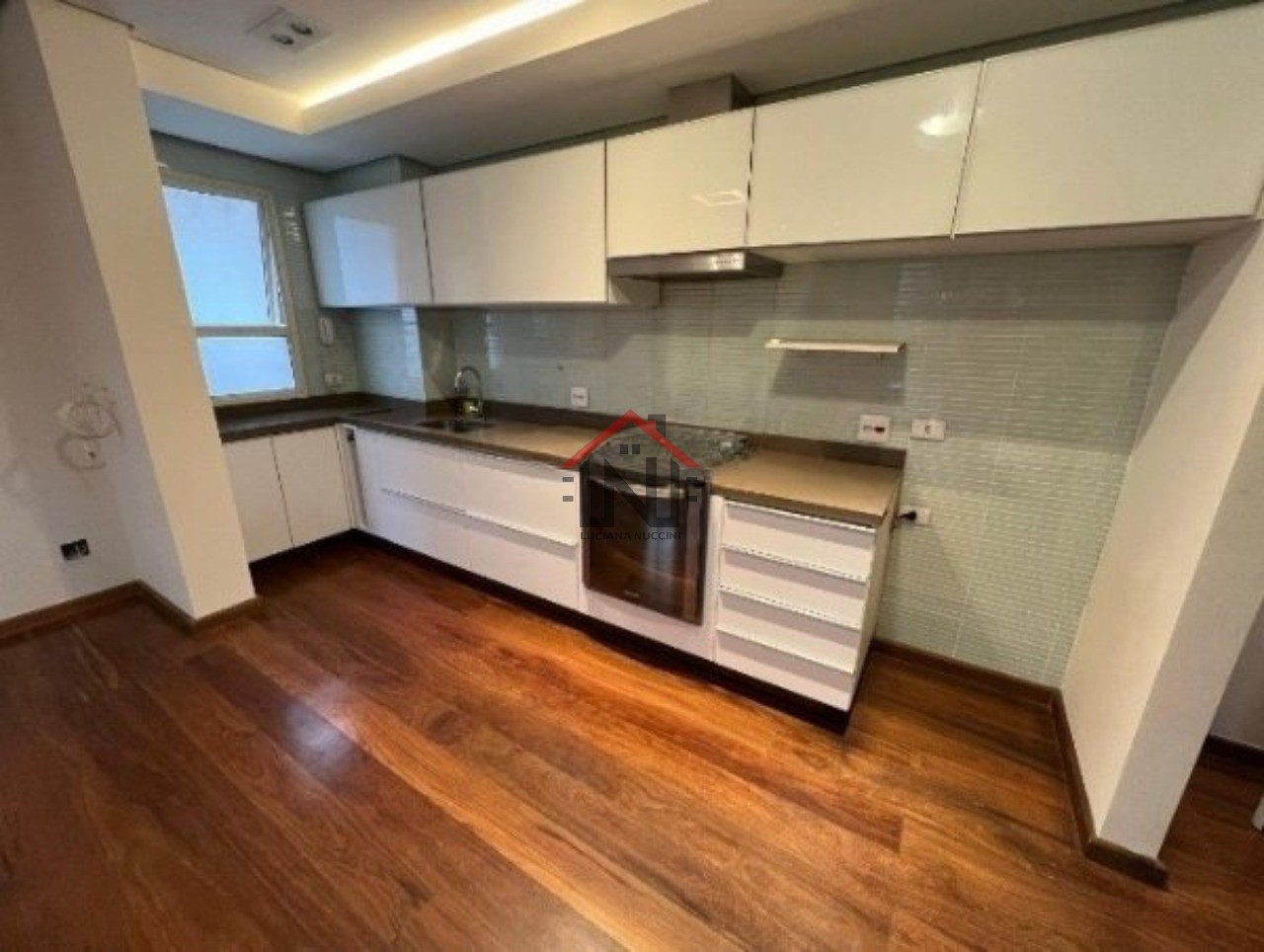 Apartamento de 1 quarto para locação em Moema, São Paulo-SP: 1 banheiro, 1 vaga de garagem, 65,00m² de área