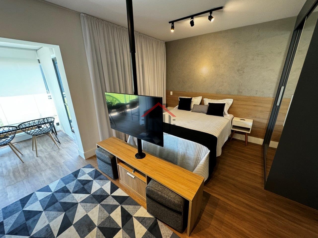 Aluguel de Apartamento de Luxo na Chácara Santo Antônio, São Paulo - 1 quarto, 1 banheiro, 2 vagas de garagem, 77m².