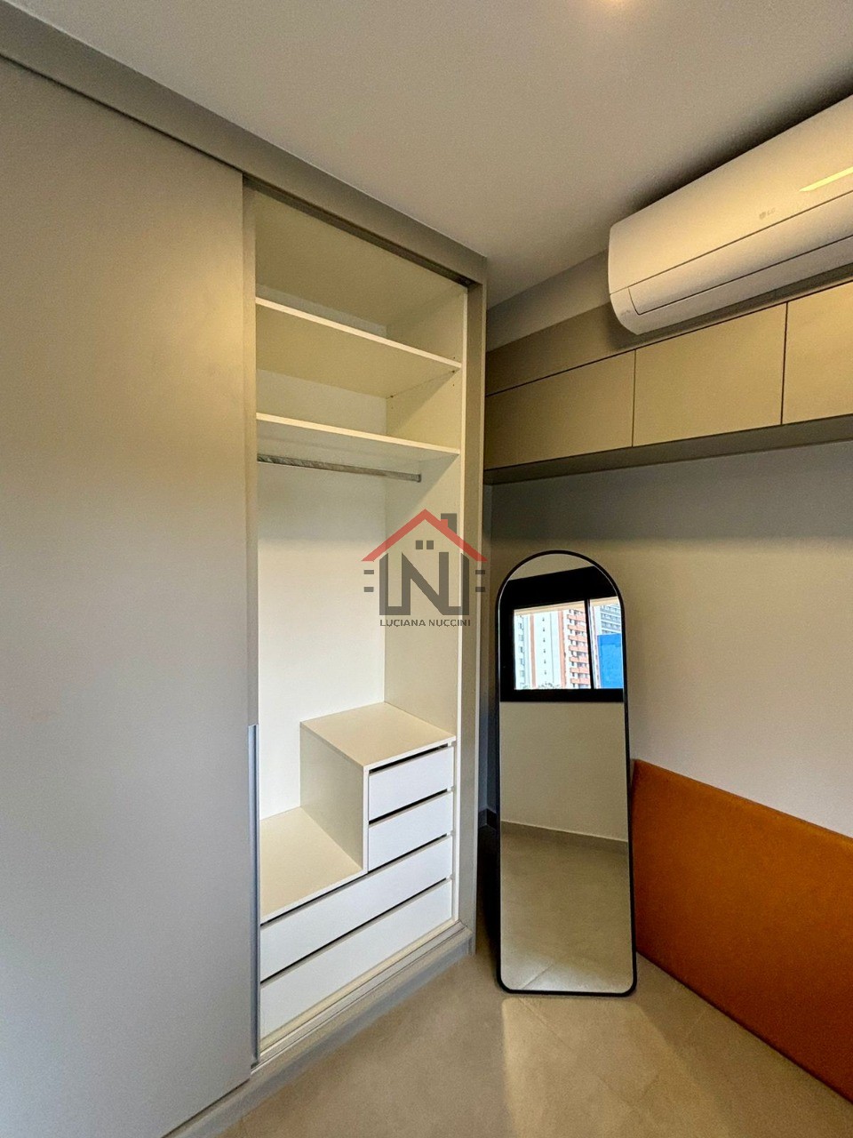 Studio para locação no Jardim das Acácias, São Paulo-SP: 1 quarto, 1 banheiro, 28m² de área. Encontre seu espaço perfeito!