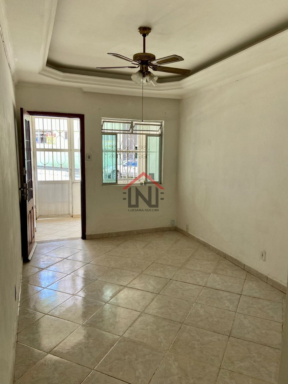 Imperdível! Casa à venda em São Paulo-SP, no Ipiranga. 4 quartos, 2 suítes, 1 sala, 3 banheiros, 2 vagas de garagem. 650m².