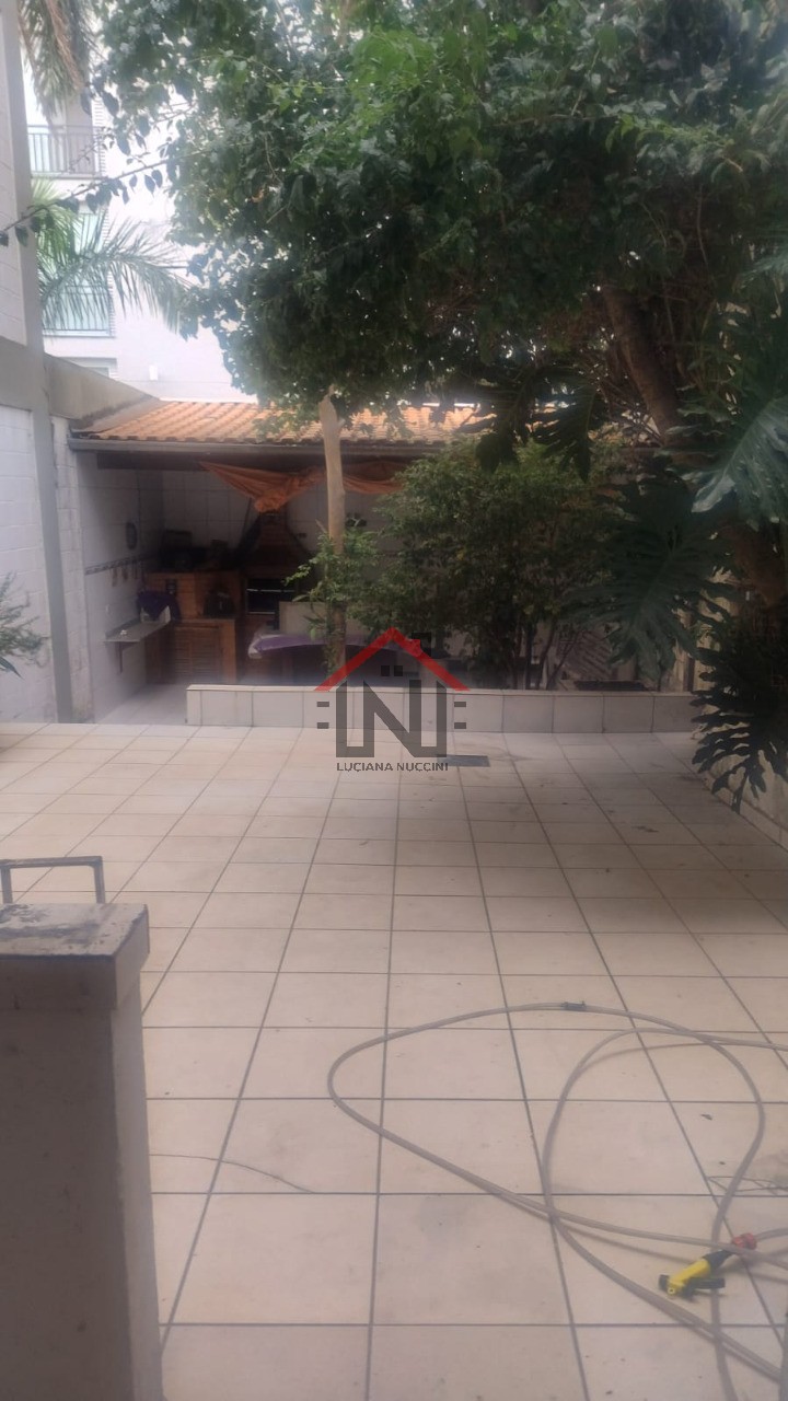 Imperdível Casa à Venda em São Paulo-SP, Bairro Ipiranga: 5 Quartos, 1 Sala, 3 Banheiros, 2 Vagas de Garagem!