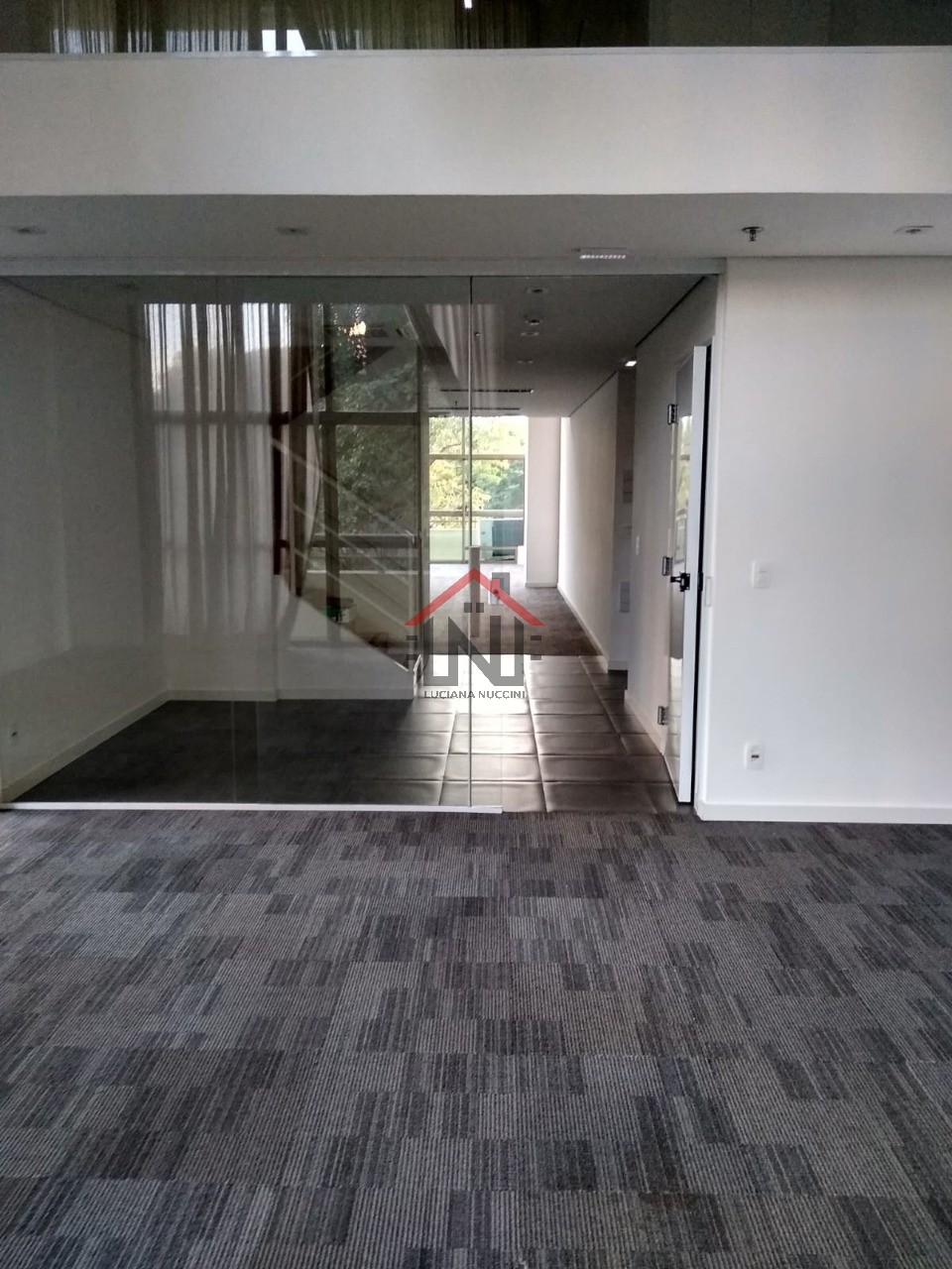 Conjunto Comercial de Alto Padrão na Cidade Monções, São Paulo - 1 Sala, 2 Banheiros, 195,26 m² de Área