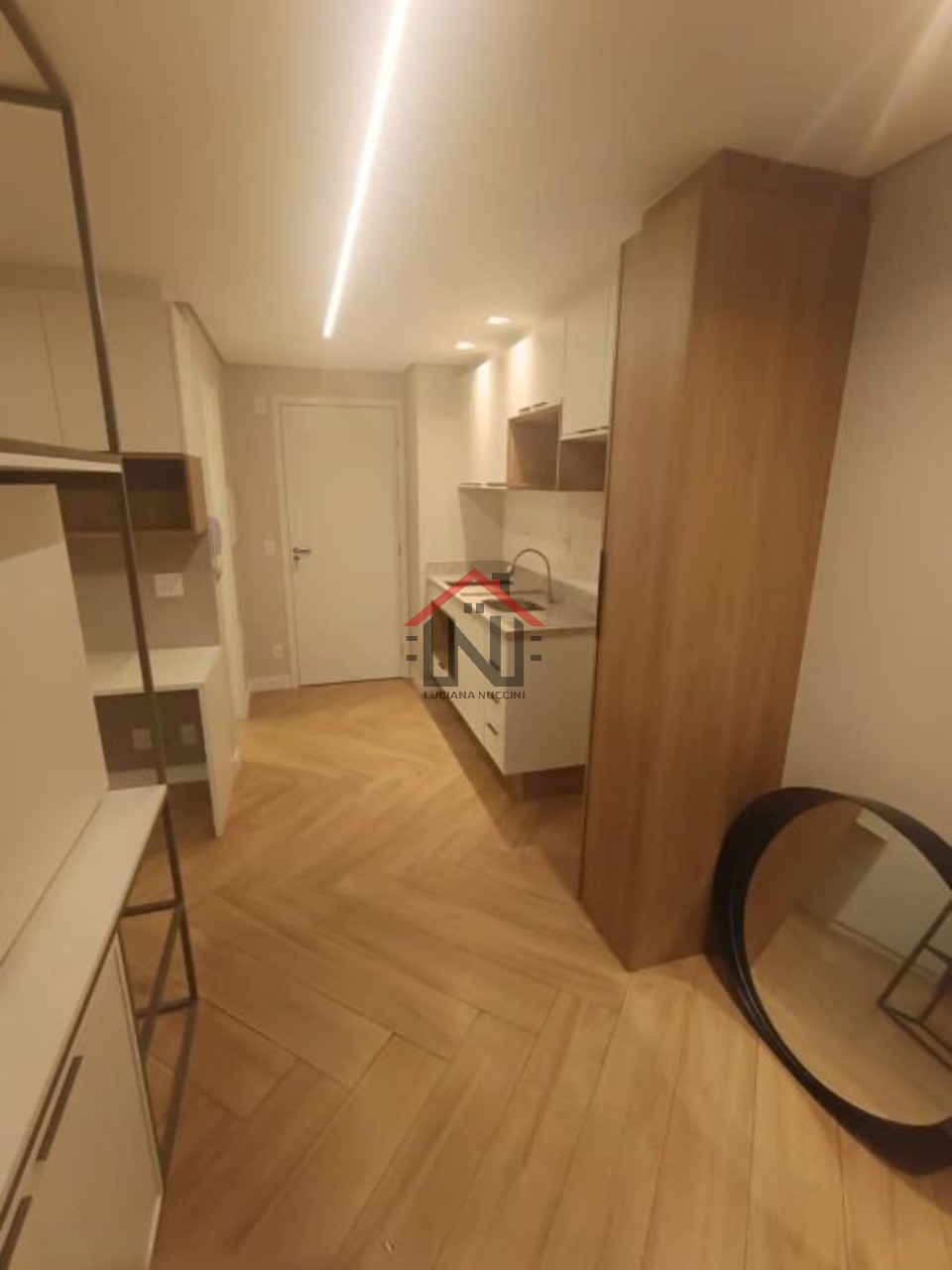 Studio de Luxo para Locação na Vila Mariana - São Paulo-SP: 1 Quarto, 1 Banheiro, 28m² no Condomínio Exclusivo