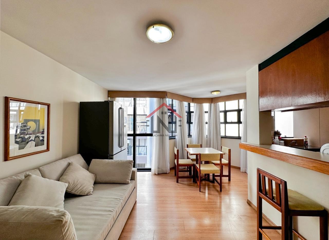 Apartamento à venda no Campo Belo, São Paulo-SP: 1 quarto, 2 salas, 1 banheiro, 1 vaga de garagem, 54m²!