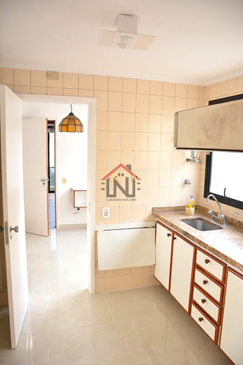 Imperdível! Apartamento de Luxo em São Paulo-SP, 3 quartos, 3 suítes, 3 vagas no Jardim Monte Verde - 195m². Confira já!