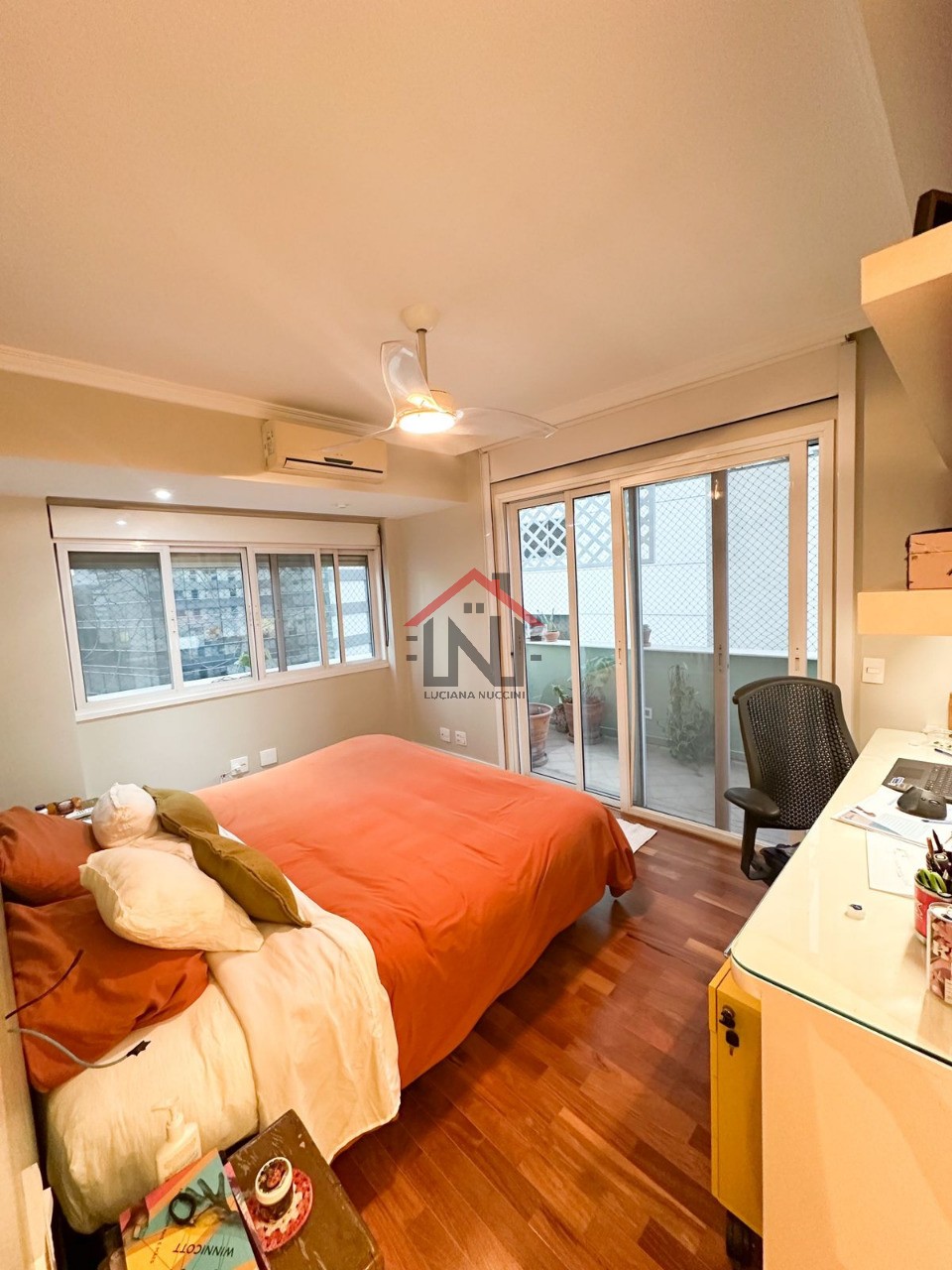 Imperdível apartamento à venda em São Paulo-SP, Itaim Bibi: 3 quartos, 2 suítes, 2 salas, 4 banheiros, 2 vagas, 130m².