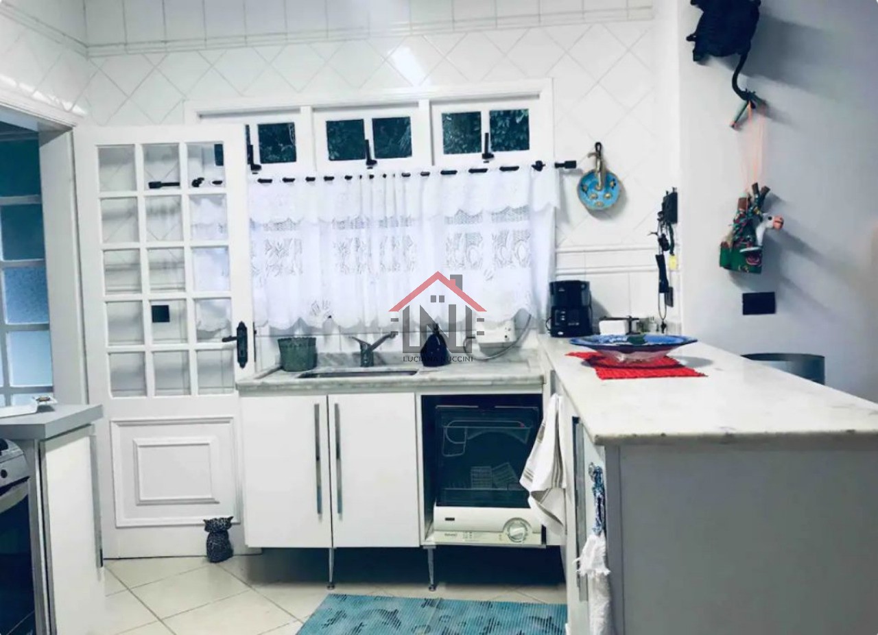 Casa à venda em São Sebastião-SP, bairro Paúba: 3 quartos, 1 sala, 2 banheiros, 240,00 m² de área.