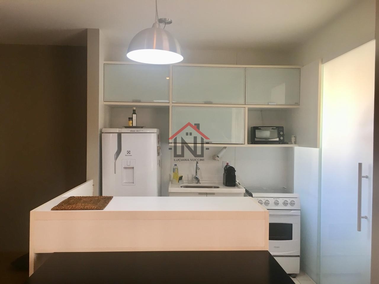 Apartamento impecável para locação na Consolação, São Paulo-SP: 1 quarto, 1 sala, 1 banheiro, 1 vaga de garagem!