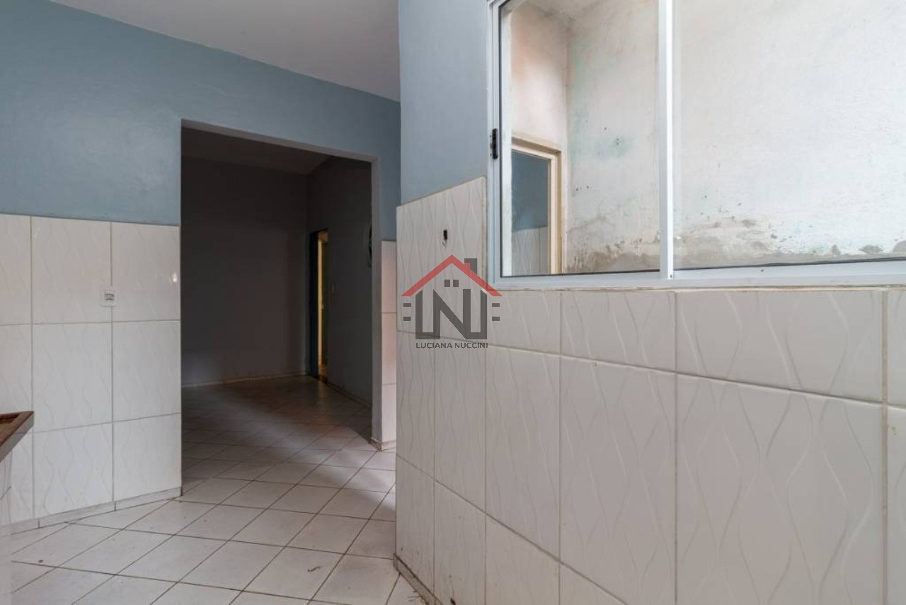 Casa à venda em Perdizes, São Paulo-SP: 3 quartos, 2 quintais, 2 banheiros, 3 vagas, 400m² de área. Aproveite!
