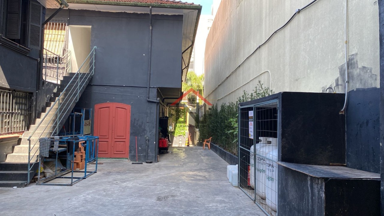Galpão Comercial de 250m² para locação no Brooklin Paulista, São Paulo-SP: A oportunidade que você estava procurando!