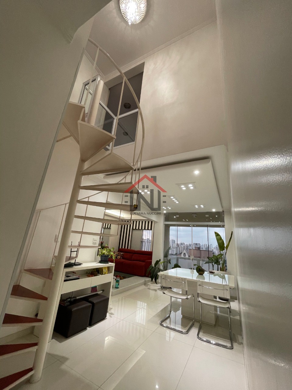 Apartamento de 2 quartos na Vila da Saúde, São Paulo-SP: 120m², 1 suíte, 1 vaga, 2 banheiros. Venha conferir!
