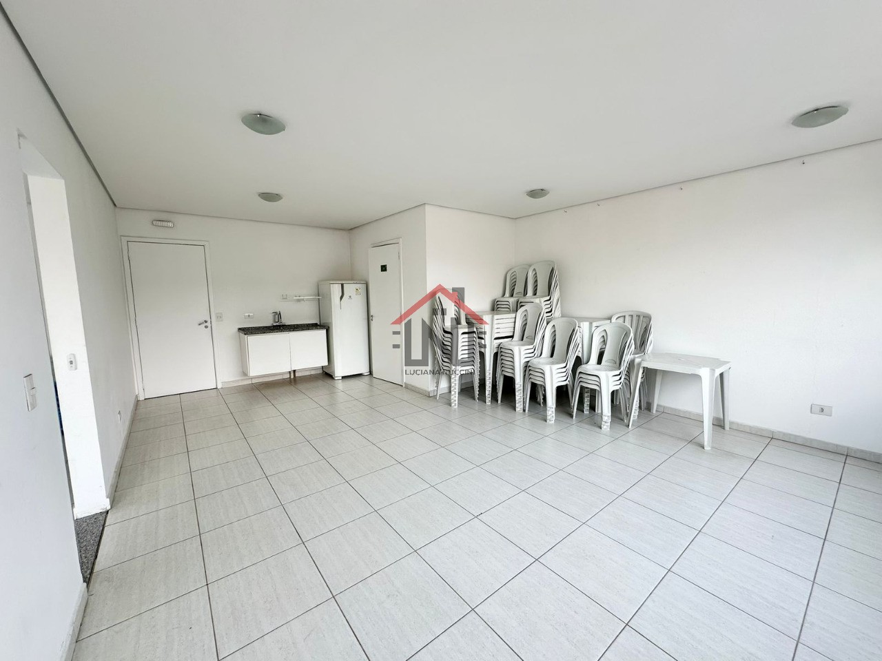 Apartamento à venda no Cambuci, São Paulo: 1 quarto, 1 sala, 1 banheiro, 36m² de área. Aproveite essa oportunidade!