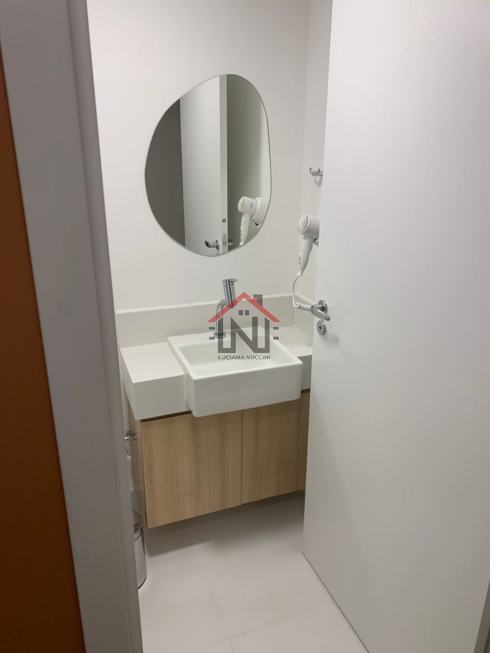 Apartamento à venda em Indianópolis, São Paulo-SP: 1 quarto, 1 banheiro, 44m² de área!
