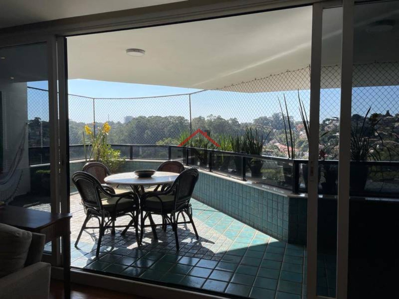 Apartamento de Luxo para Locação no Real Parque, São Paulo-SP: 4 Quartos, 4 Suítes, 1 Sala, 5 Banheiros, 6 Vagas, 370m² Área.