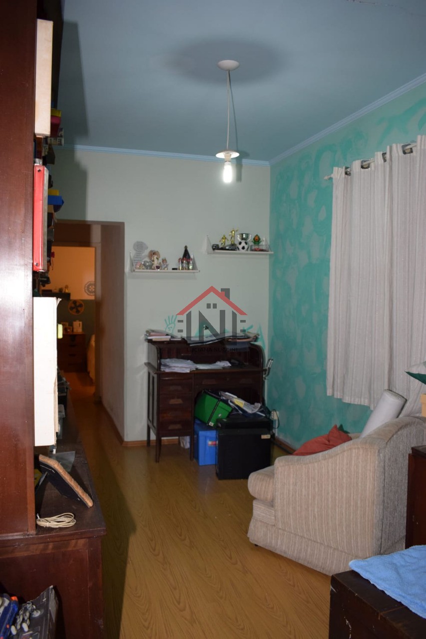 Imóvel Exclusivo à Venda em São Paulo-SP: Casa de 3 Quartos, 1 Suíte, 2 Salas e 2 Vagas de Garagem em Mirandópolis