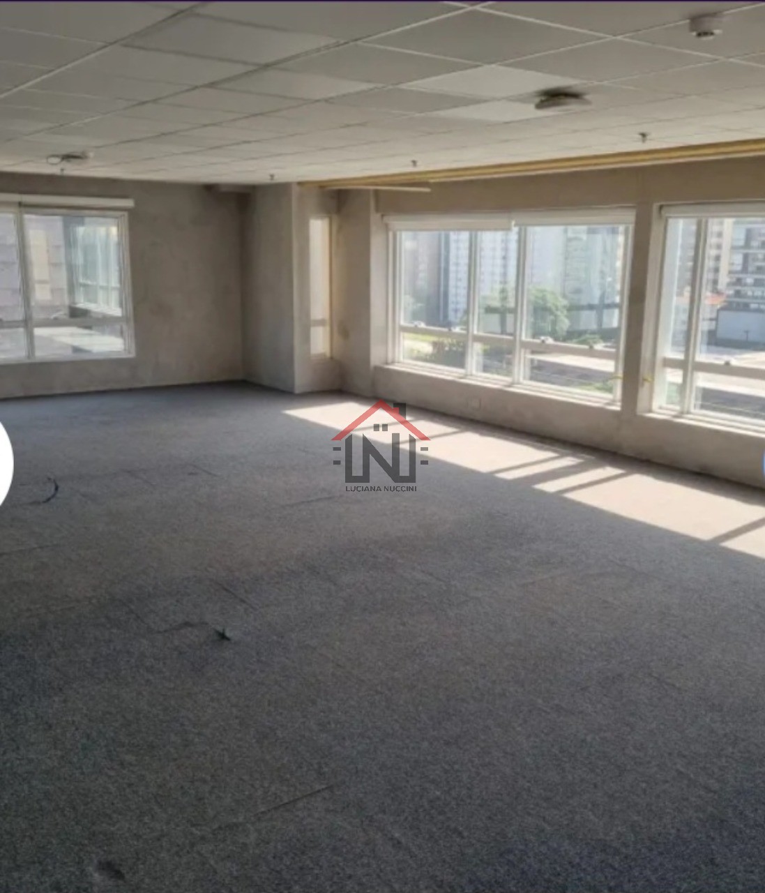 Excelente Conjunto Comercial para Locação na Bela Vista, São Paulo - 110m², 1 Sala, 3 Banheiros e 2 Vagas de Garagem!