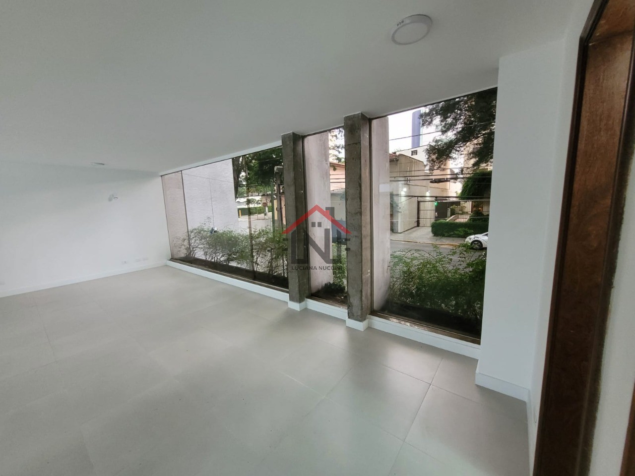 Excelente oportunidade de locação: Casa comercial com 7 quartos e 330m² no Planalto Paulista, São Paulo-SP!