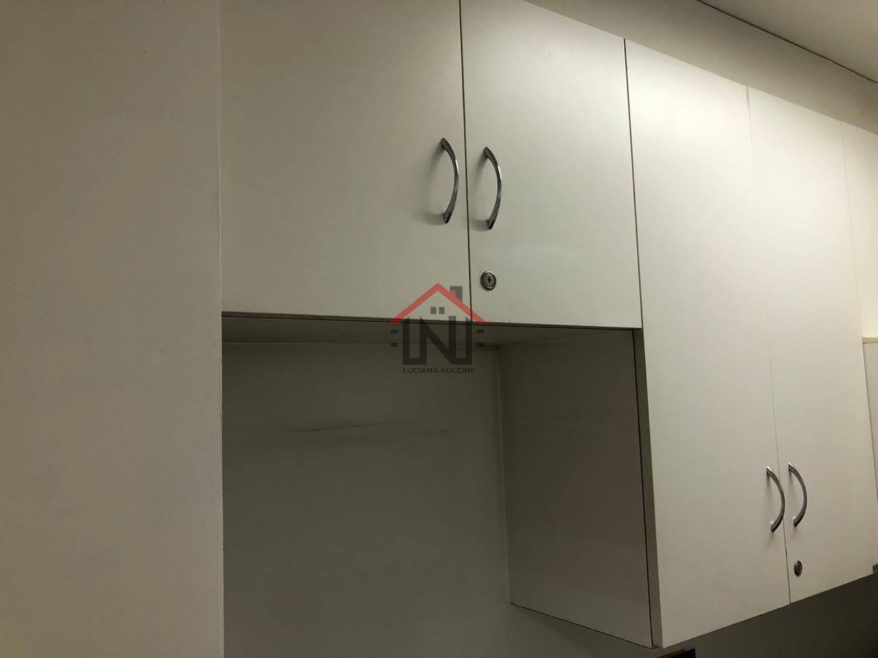 Conjunto Comercial para Locação na Cidade Monções, São Paulo-SP: 1 Sala, 1 Banheiro, 10 Vagas de Garagem, 330,73m².