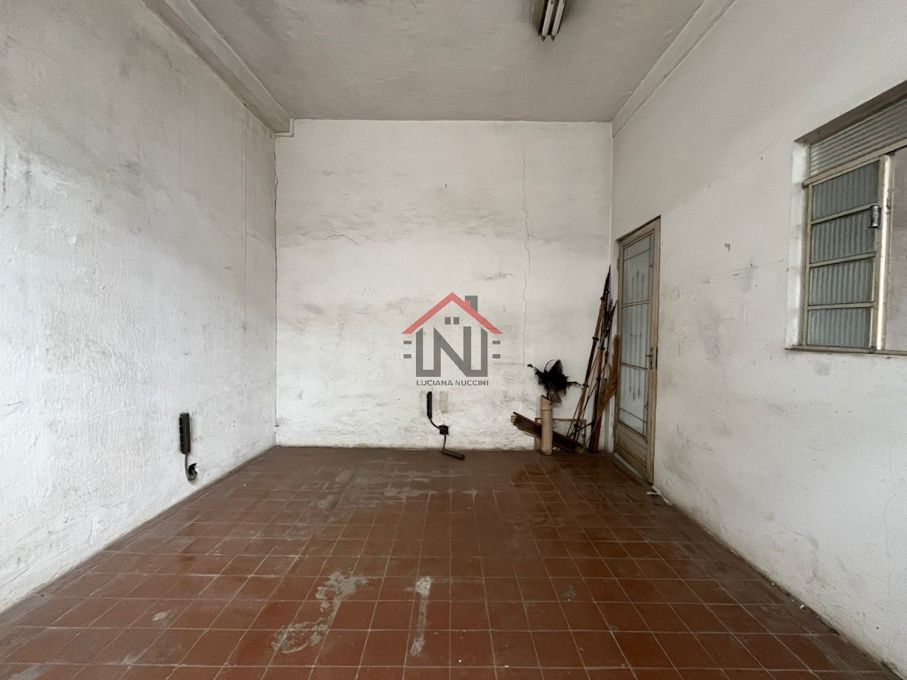 Galpão Industrial de Alto Padrão para Locação em Pinheiros, São Paulo-SP: 3 Banheiros, 370m² - Imperdível!
