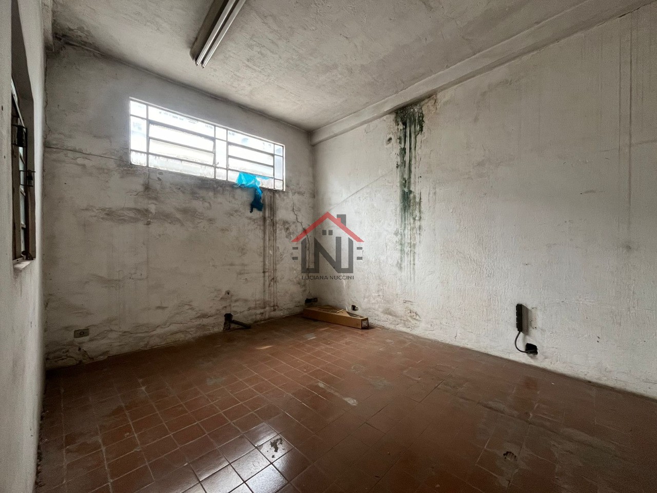 Galpão Industrial de Alto Padrão para Locação em Pinheiros, São Paulo-SP: 3 Banheiros, 370m² - Imperdível!