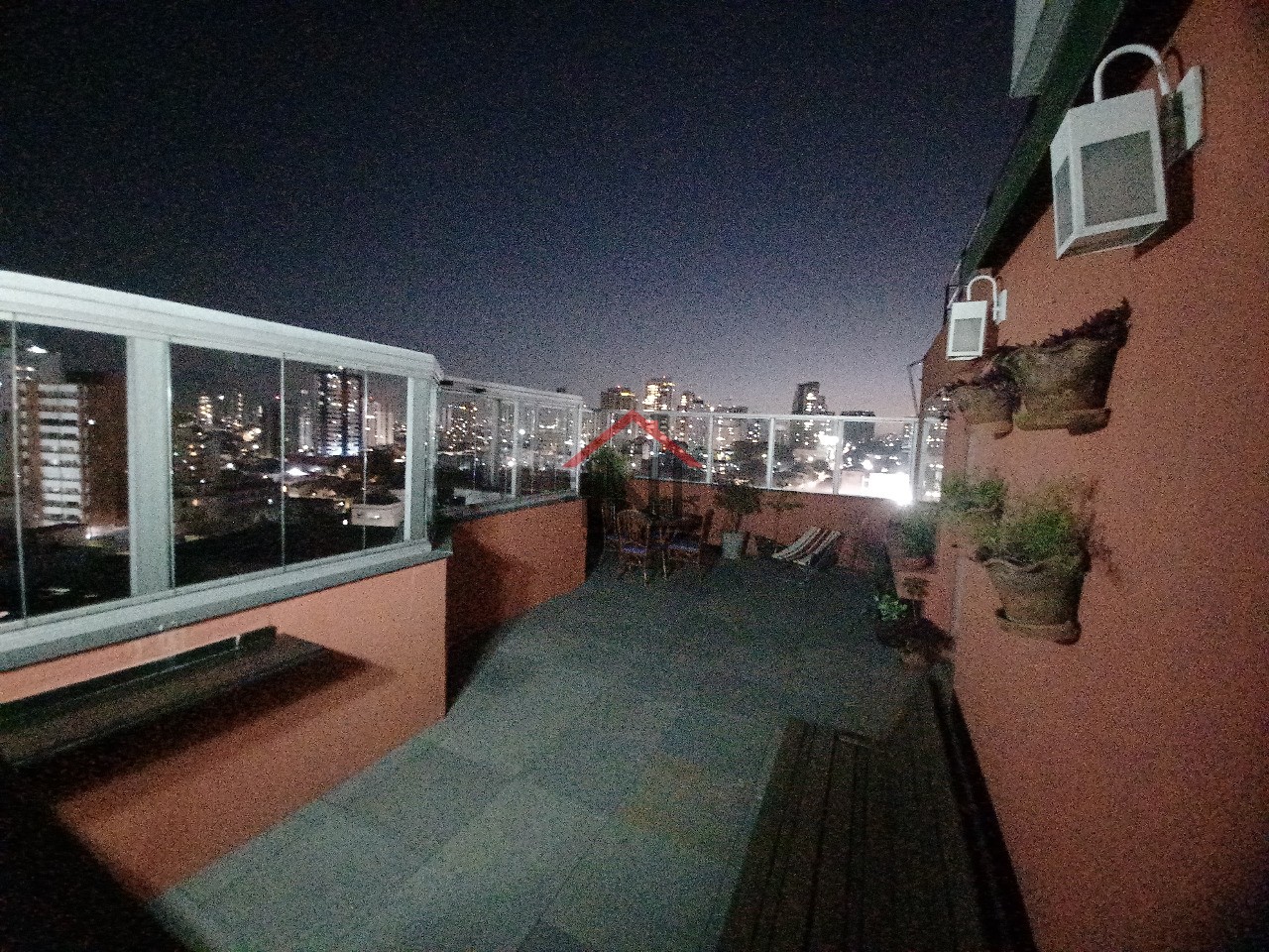 Apartamento à venda em SP: 3 quartos, 1 suíte, 3 banheiros, 3 vagas. Venha conhecer na Vila Dom Pedro I!