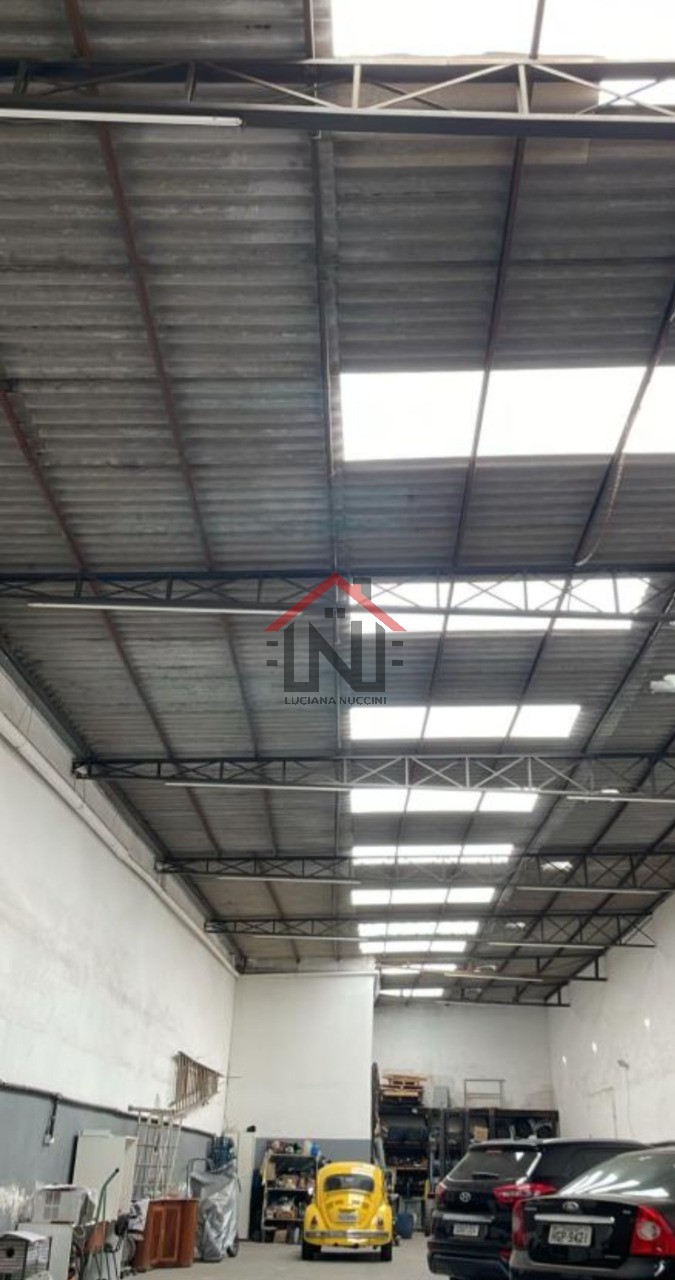 Galpão Comercial para Locação em São Paulo-SP, no Cambuci, com 1 Sala, 1 Banheiro e 350 m² de Área