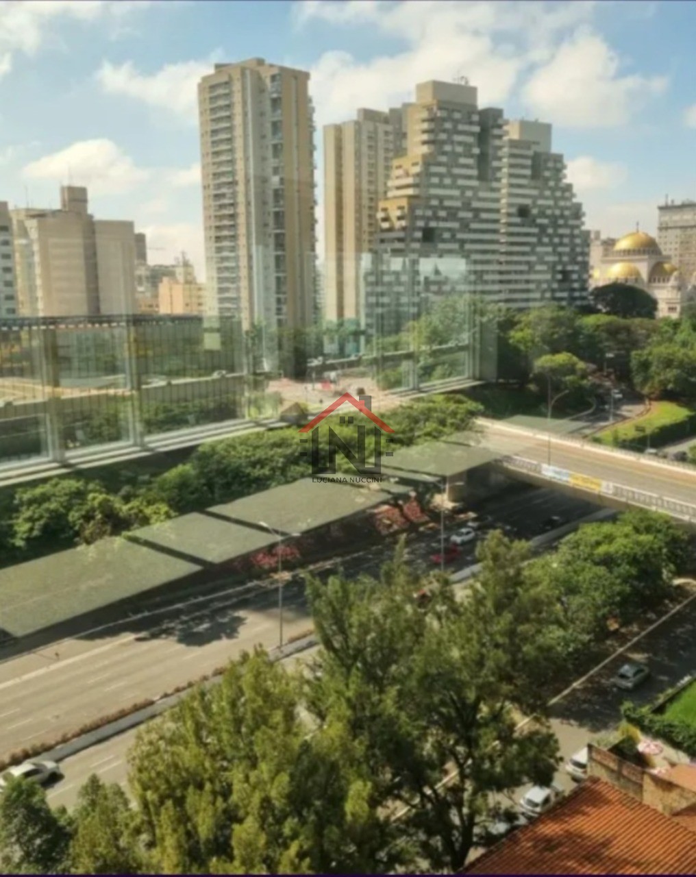 Excelente Conjunto Comercial para Locação na Bela Vista, São Paulo - 110m², 1 Sala, 3 Banheiros e 2 Vagas de Garagem!