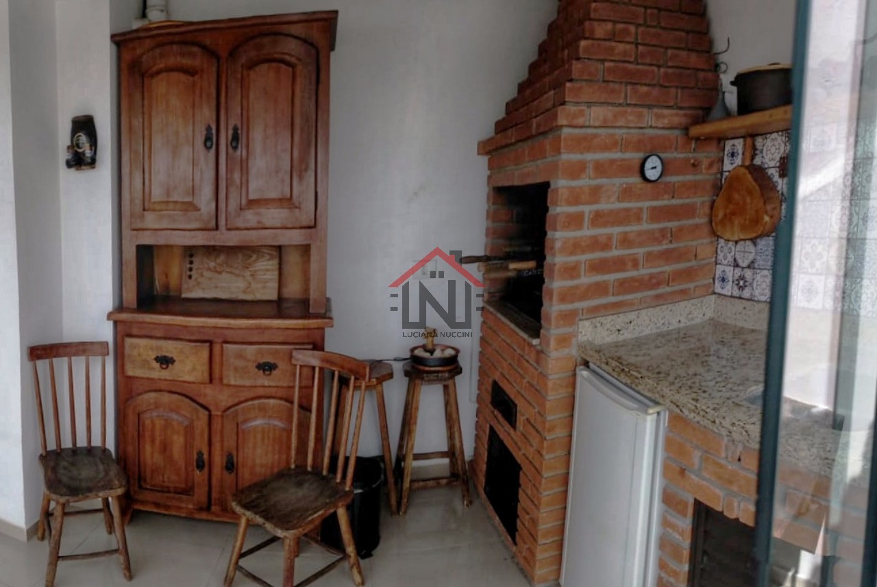 Imperdível Apartamento à Venda em São Paulo-SP - Vila Dom Pedro I: 3 Quartos, 1 Suíte, 1 Sala, 2 Banheiros, 3 Vagas, 189m²