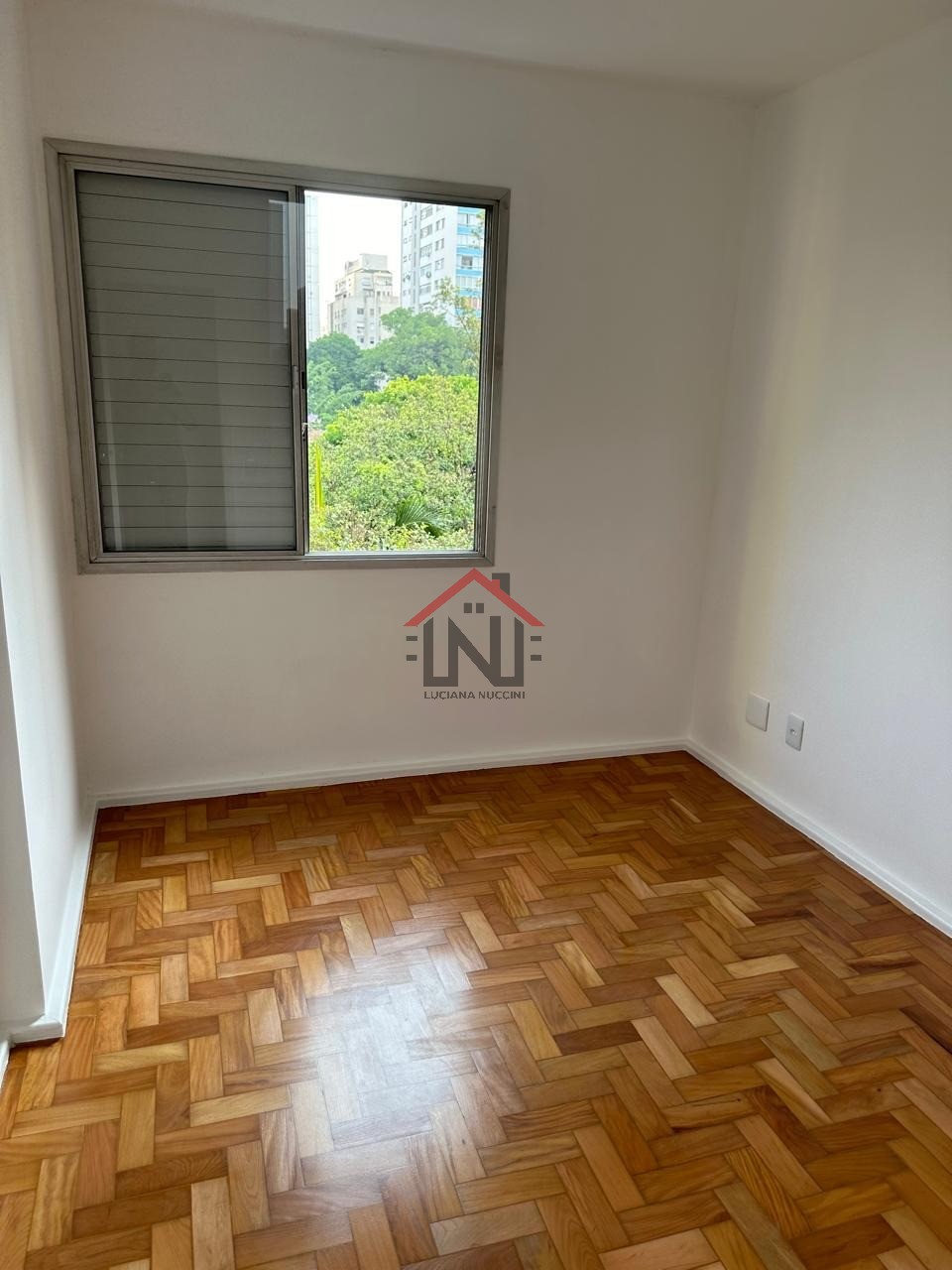 Apartamento de Luxo em Higienópolis, São Paulo-SP: 3 Quartos, 1 Suíte, 2 Banheiros, 2 Vagas de Garagem, 105m² de Área