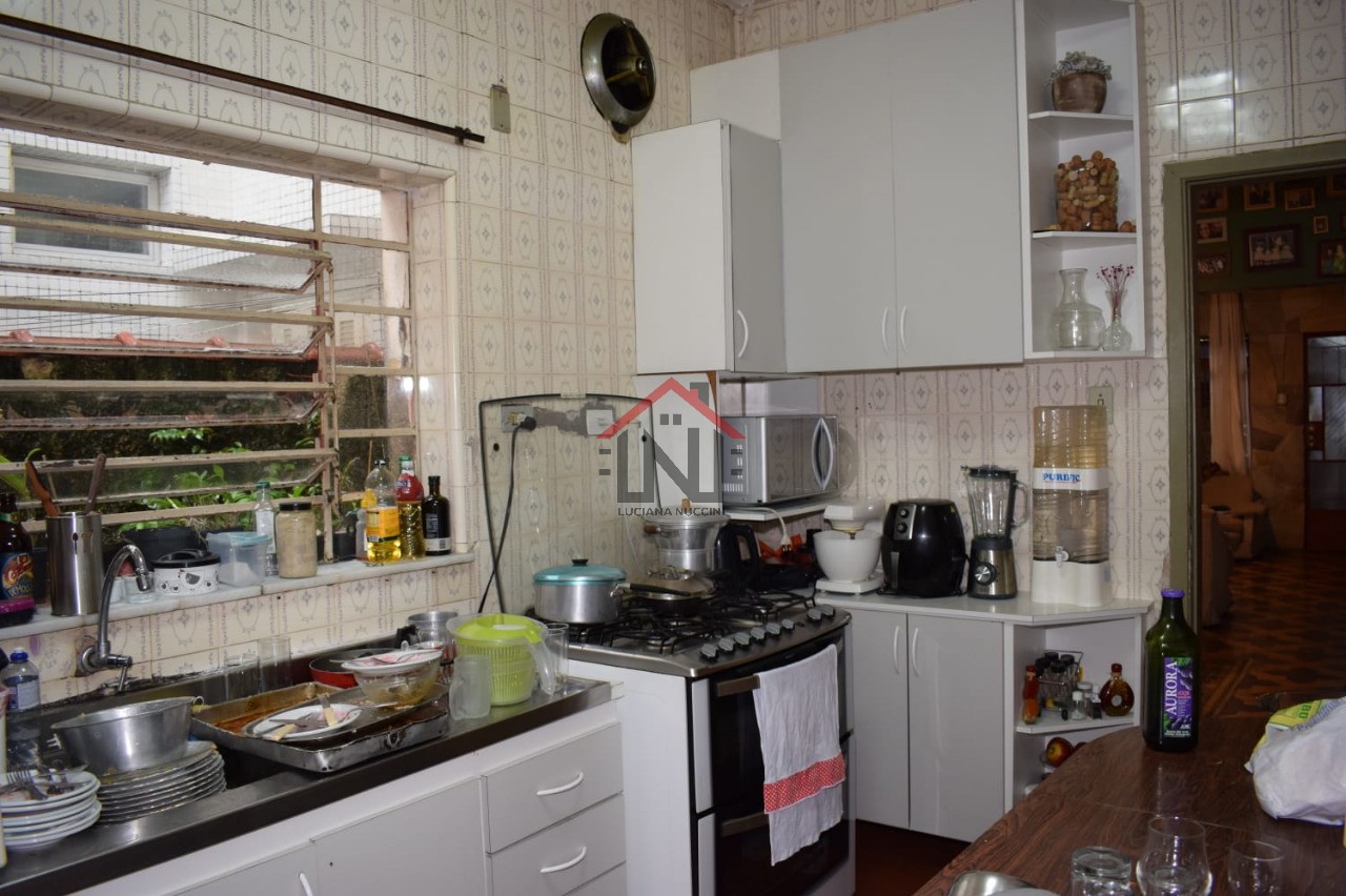 Imóvel Exclusivo à Venda em São Paulo-SP: Casa de 3 Quartos, 1 Suíte, 2 Salas e 2 Vagas de Garagem em Mirandópolis