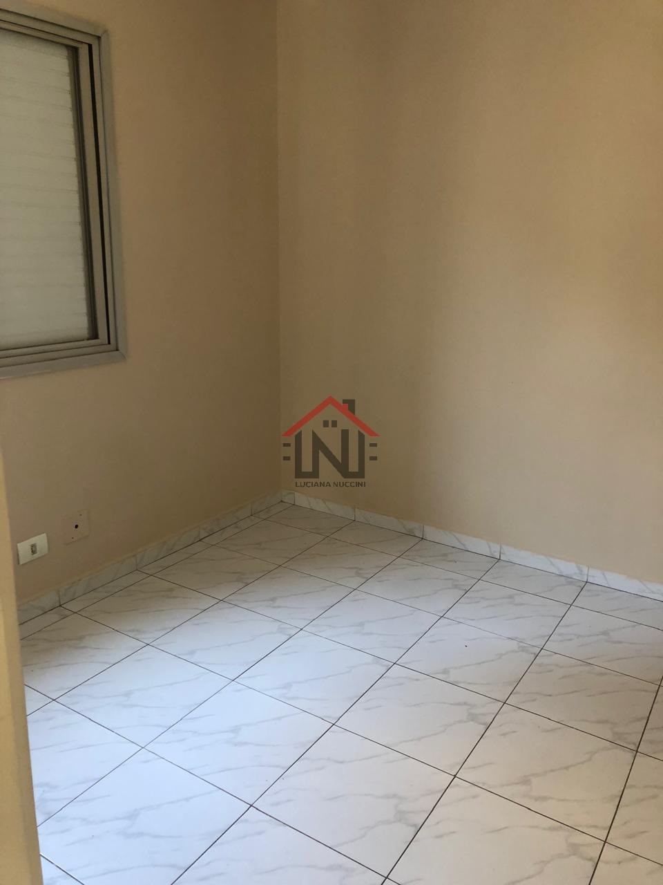 Imperdível apartamento à venda em São Paulo-SP, Vila Guarani (z Sul) - 2 quartos, 2 salas, 1 banheiro, 1 vaga, 54m².