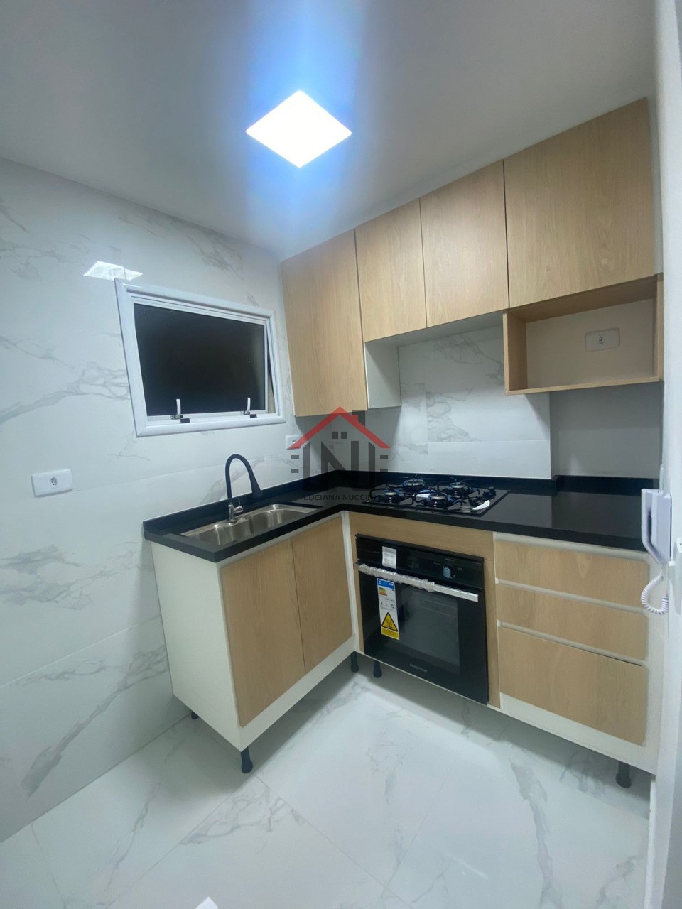 Apartamento à venda na Bela Vista, São Paulo-SP: 1 quarto, 1 sala, 1 banheiro, 1 vaga de garagem, 33,00 m² de área.
