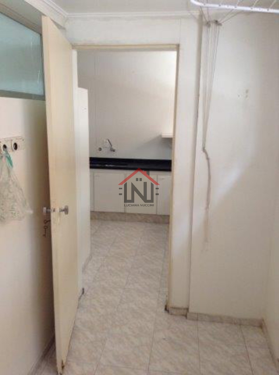Apartamento de luxo no coração de SP: 3 quartos, 1 suite, 1 sala, 1 banheiro, 2 vagas de garagem, 170m² no Jardim Paulista!