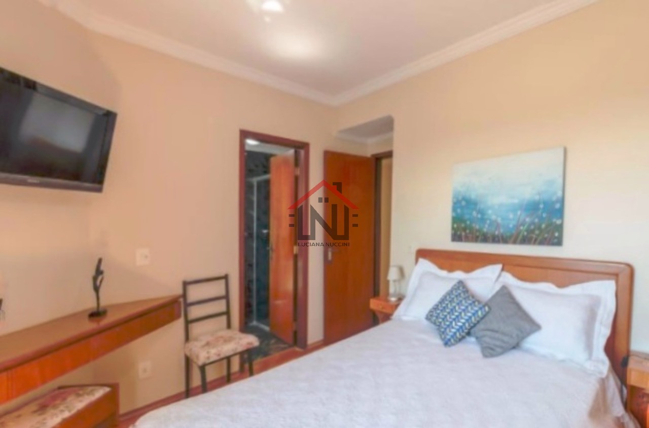 Imperdível Apartamento à Venda em São Paulo-SP - Vila Dom Pedro I: 3 Quartos, 1 Suíte, 1 Sala, 2 Banheiros, 3 Vagas, 189m²