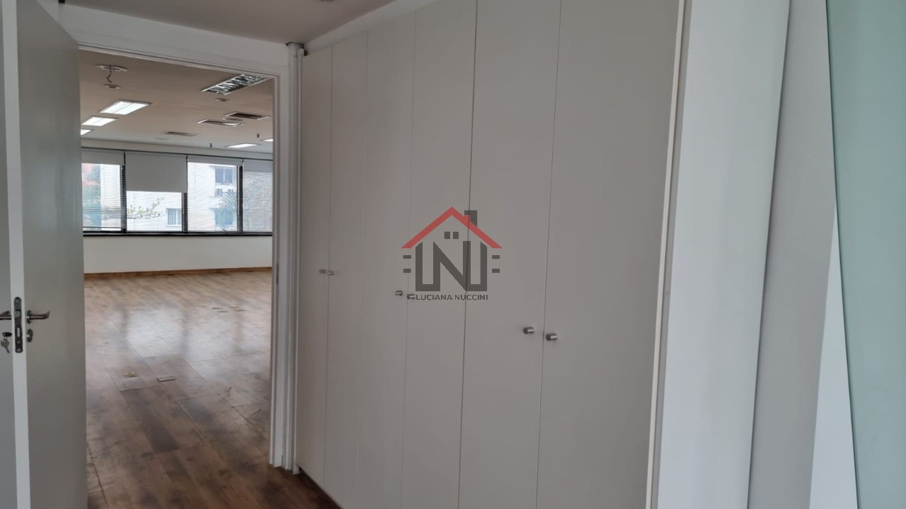 Excelente oportunidade de locação de conjunto comercial no Itaim Bibi, São Paulo-SP: 1 sala, 1 banheiro, 3 vagas de garagem, 1,00 m².