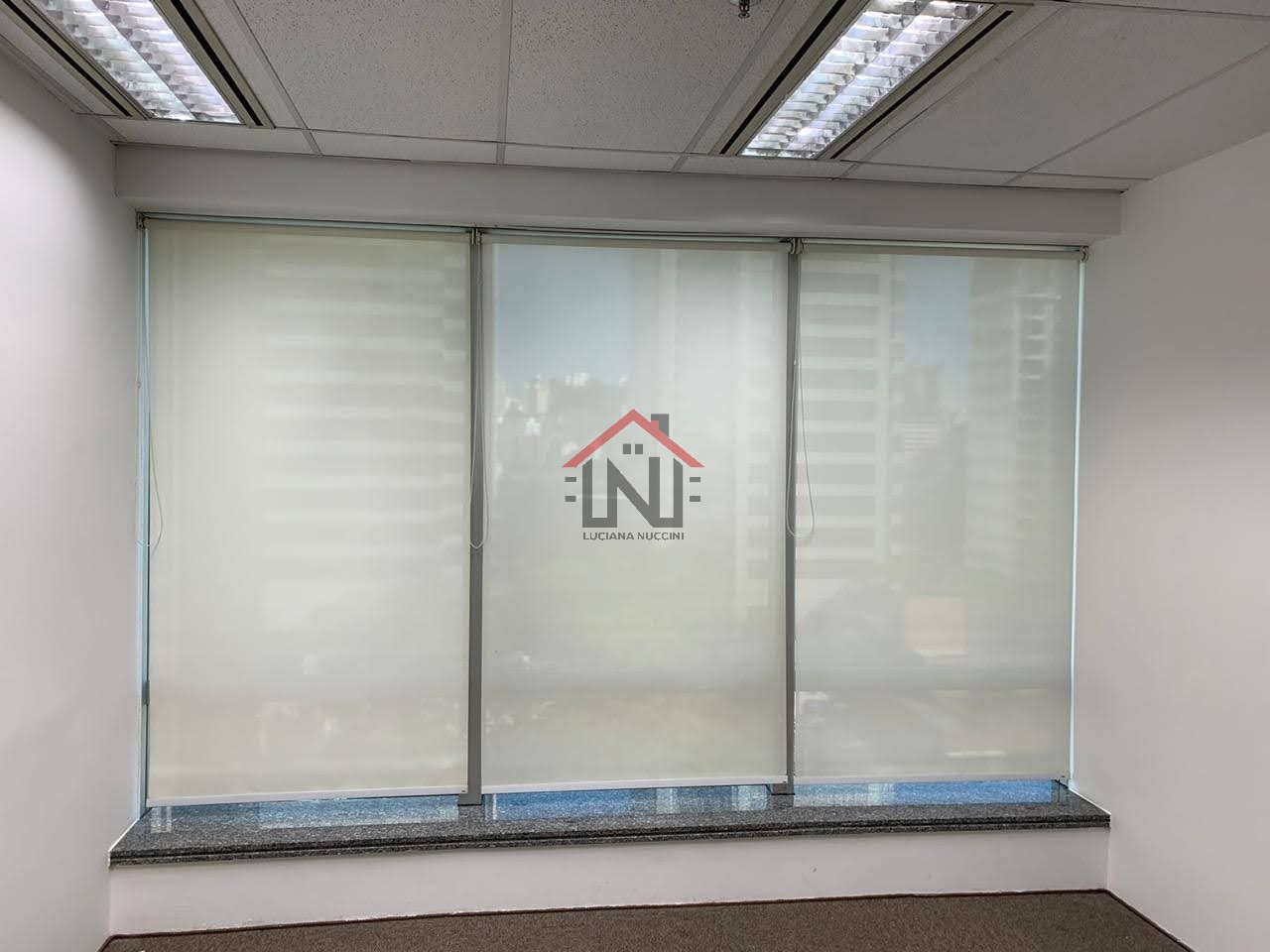 Conjunto Comercial para Locação na Cidade Monções, São Paulo-SP: 1 Sala, 1 Banheiro, 10 Vagas de Garagem, 330,73m².