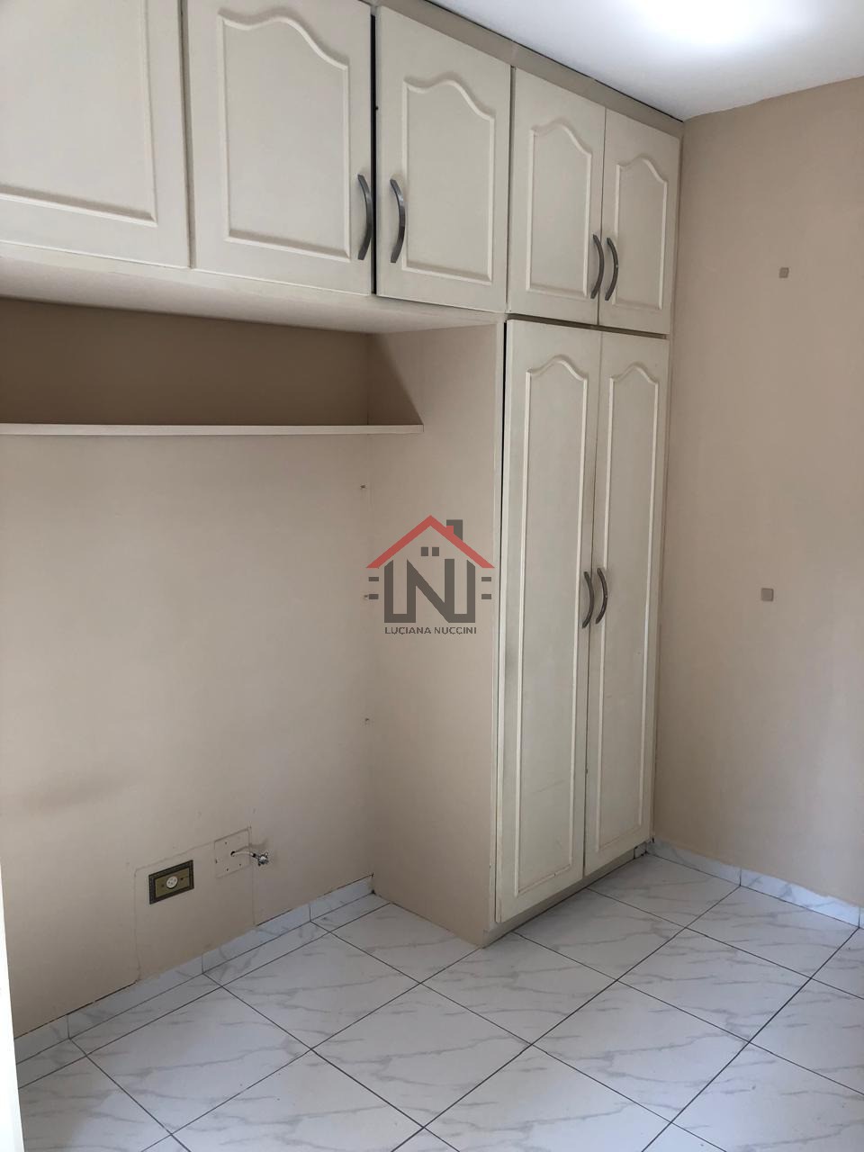 Imperdível apartamento à venda em São Paulo-SP, Vila Guarani (z Sul) - 2 quartos, 2 salas, 1 banheiro, 1 vaga, 54m².