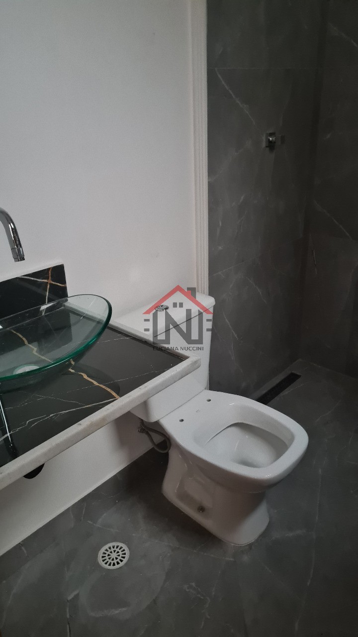 Imperdível! Casa à venda em São Paulo - Chácara Inglesa, 3 quartos, 3 suítes, 2 salas, 4 banheiros, 2 vagas, 165m².
