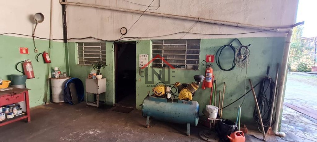 Galpão Industrial na Vila Moraes, São Paulo-SP: Venda ou Locação - 1 Banheiro e 1.623,00 m² de Área