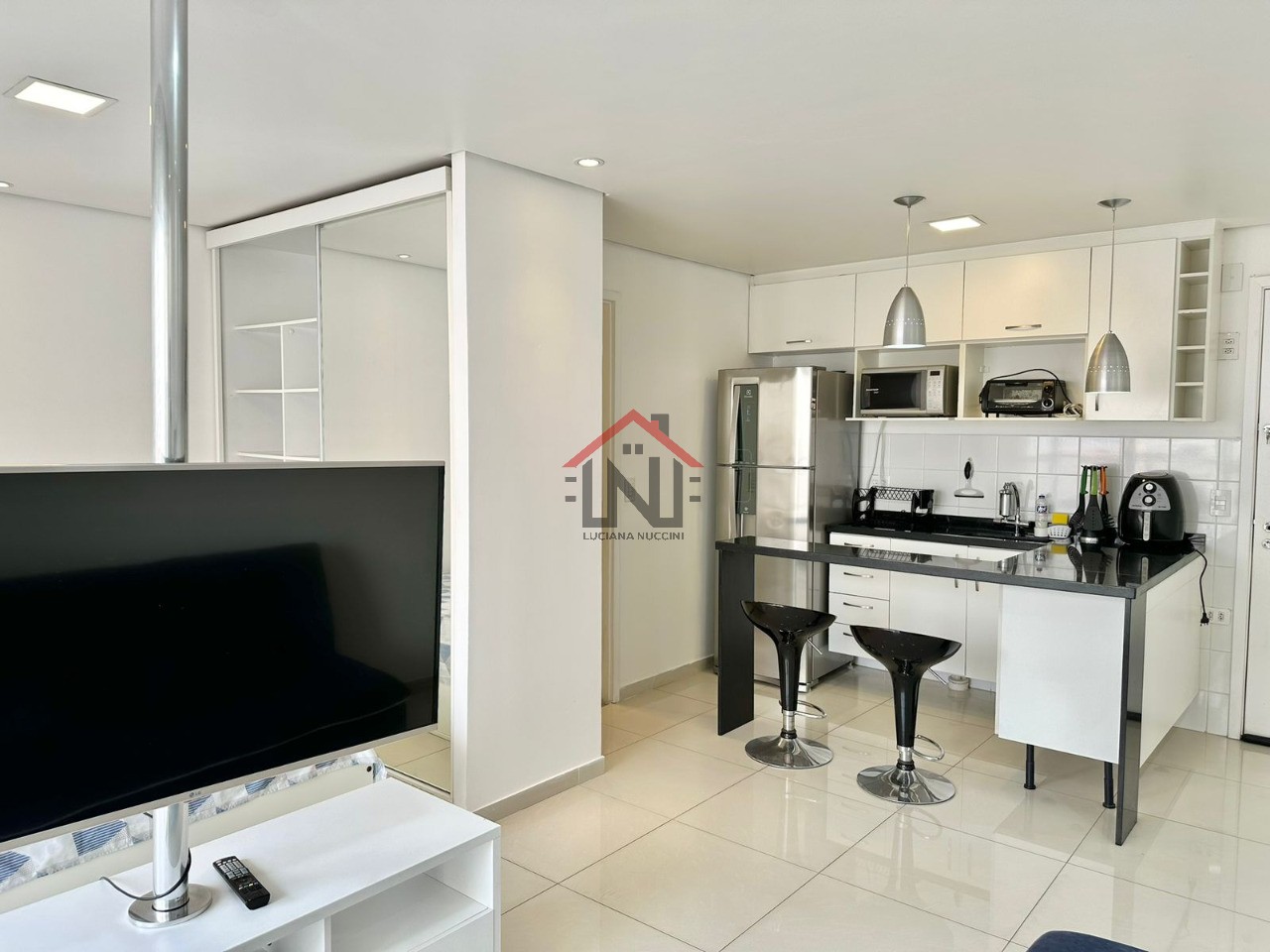 Apartamento à venda no Cambuci, São Paulo: 1 quarto, 1 sala, 1 banheiro, 36m² de área. Aproveite essa oportunidade!