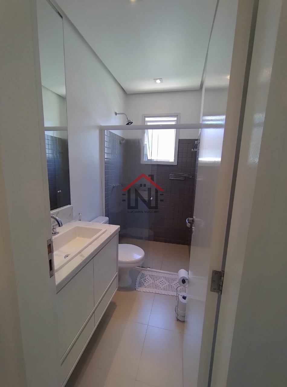 Imperdível! Casa em condomínio para locação na Praia de Boraceia, São Sebastião-SP: 4 quartos, 4 suítes, 1 sala, 6 banheiros, 3 vagas de garagem, 192m²